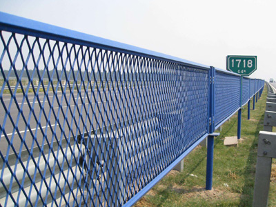 玛沁县公路桥梁防眩网