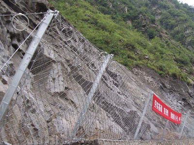 青海边坡滚石防护网
